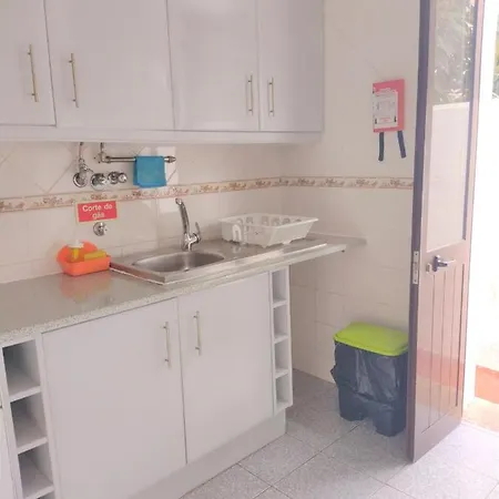 The Tiles House ゲストハウス