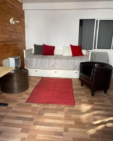 ゲストハウス The Tiles House *