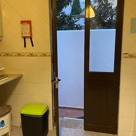 The Tiles House Vendégház *